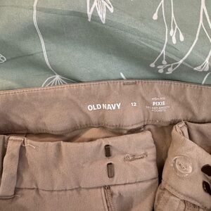 Old Navy High-Rise Pixie Khaki Pants